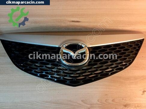 Mazda 3 Ön Panjur çıkma parça