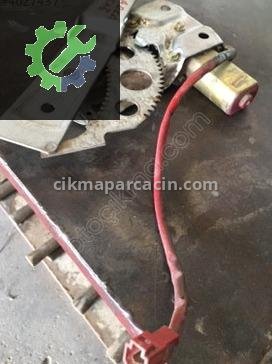 Mazda 323 Sağ Arka Cam Krikosu 6234581 çıkma parça