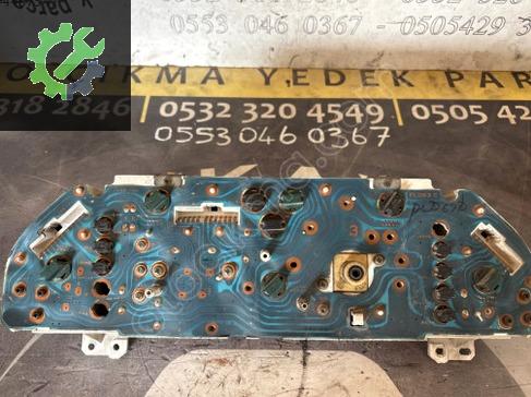 Mazda 323 Gösterge Paneli çıkma parça