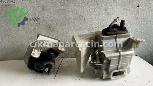 Mazda 323 Kalorifer Kutusu çıkma parça
