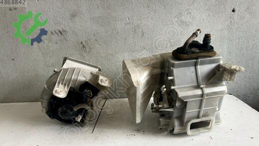 Mazda 323 Kalorifer Kutusu çıkma parça