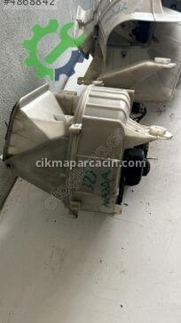 Mazda 323 Kalorifer Kutusu çıkma parça