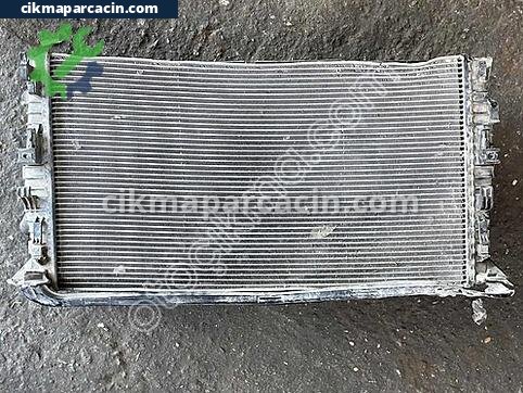 Mazda 323 Motor Su Radyatörü çıkma parça