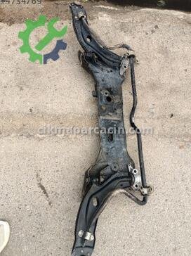 Mazda 323 Ön Travers çıkma parça