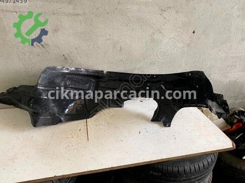 Mazda 323 Davlumbaz çıkma parça