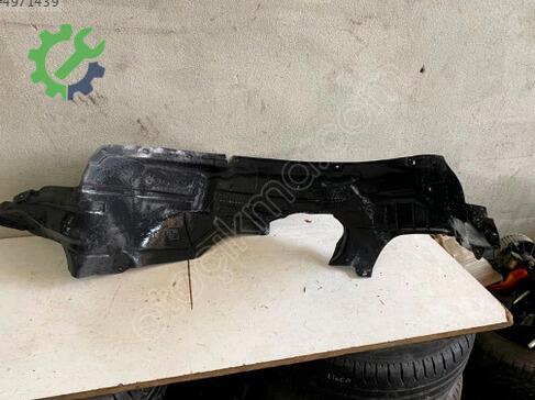 Mazda 323 Davlumbaz çıkma parça
