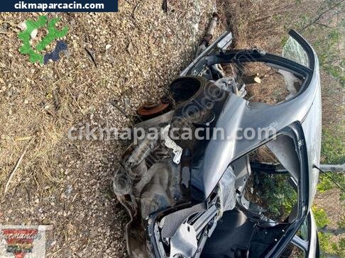 Mazda 6 Sol Arka Çamurluk çıkma parça