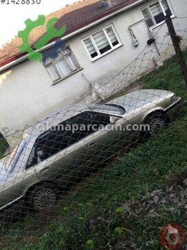 Mazda 626 Ön Çamurluk çıkma parça