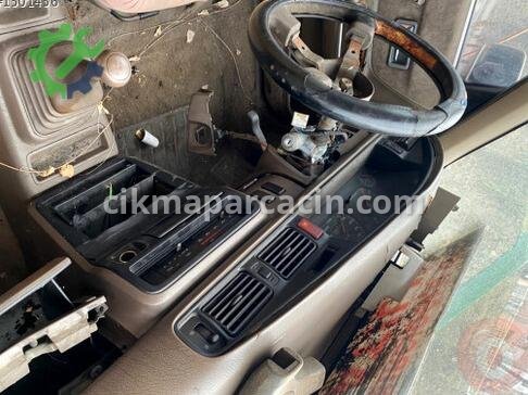Mazda 626 Torpido çıkma parça