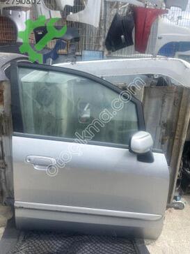 Mazda Premacy Sağ Ön Kapı çıkma parça
