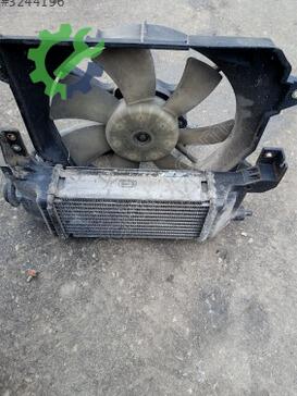 Mazda Premacy Radyatör çıkma parça