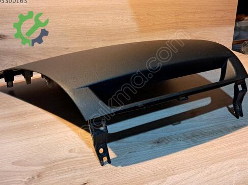 Mazda RX Orta Konsol F1535510 çıkma parça
