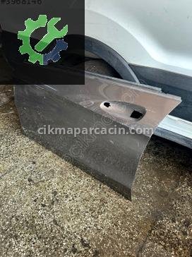 Mercedes-Benz GLA Sol Ön Kapı çıkma parça