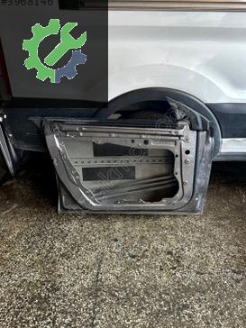 Mercedes-Benz GLA Sol Ön Kapı çıkma parça