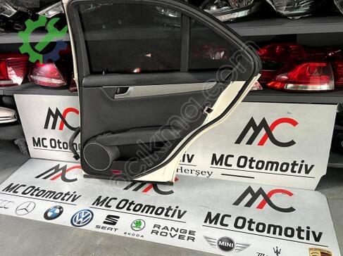 Mercedes-Benz C Serisi Sağ Arka Kapı çıkma parça