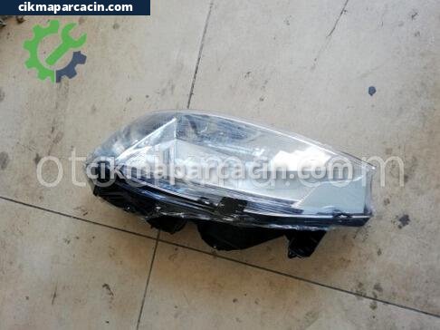 Renault Megane Sağ Ön Far çıkma parça