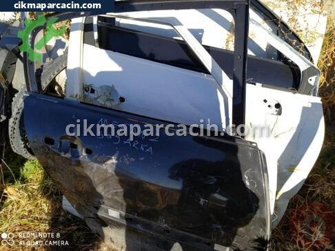 Renault Megane Sağ Arka Kapı çıkma parça