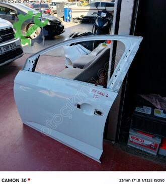 Renault Megane Sol Ön Kapı çıkma parça
