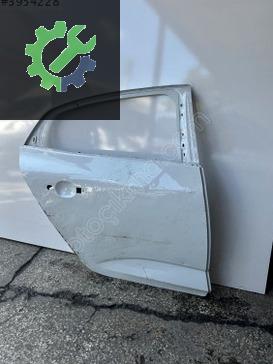 Renault Megane Arka Kapı çıkma parça