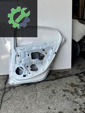 Renault Megane Arka Kapı çıkma parça