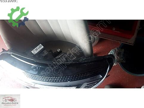 Renault Megane Far çıkma parça