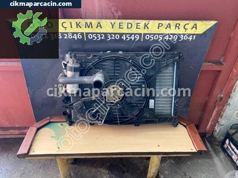 Renault Megane Motor Su Radyatörü çıkma parça