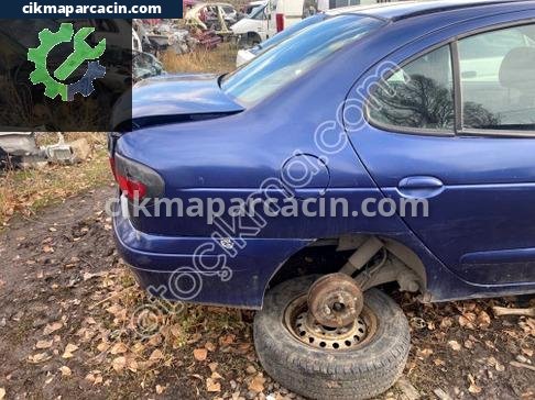 Renault Megane Sağ Arka Çamurluk çıkma parça