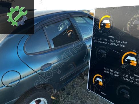 Renault Megane Sağ Arka Kapı çıkma parça
