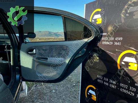 Renault Megane Sağ Arka Kapı çıkma parça