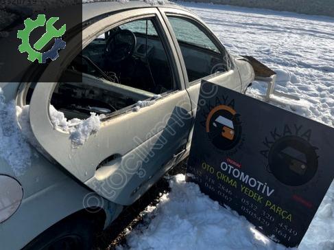 Renault Megane Sağ Arka Kapı çıkma parça