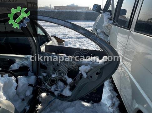 Renault Megane Sağ Arka Kapı çıkma parça