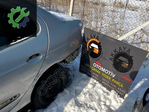 Renault Megane Sol Arka Çamurluk çıkma parça