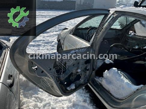Renault Megane Sol Arka Kapı çıkma parça