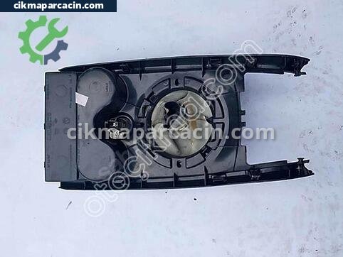 Renault Megane Orta Konsol çıkma parça
