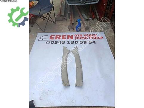 Renault Megane Sol Ön Çamurluk çıkma parça