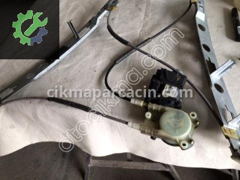 Renault Megane Sağ Ön Cam Krikosu çıkma parça