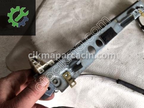 Renault Megane Sağ Ön Cam Krikosu çıkma parça