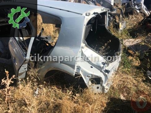 Renault Megane Sol Arka Çamurluk çıkma parça