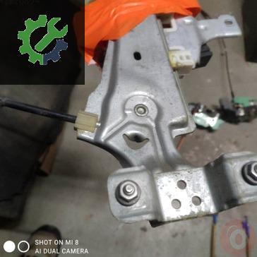 Renault Megane Sol Arka Cam Krikosu 827200016R çıkma parça