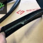 MEGANE 3 ÖN SOL CAM DİREK PLASTİĞİ  ORJ ÇIKMA