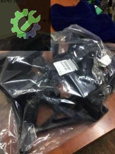 Megane 4 Arka Tampon Braketi Sağ-Sol 850420198R LASTİK ARKASI