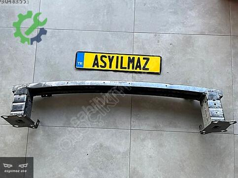 Renault Megane Ön Tampon Demiri 752102333R çıkma parça