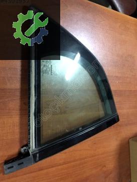 Renault Megane Sağ Arka Kelebek Camı 822209285R çıkma parça