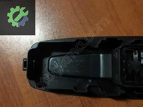 Renault Megane Sağ Ön Kapı 809805274R çıkma parça