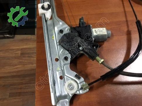 Renault Megane Sağ Ön Kapı 807206746R çıkma parça