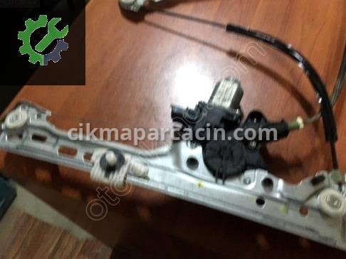 Renault Megane Cam Krikosu 807206746R çıkma parça
