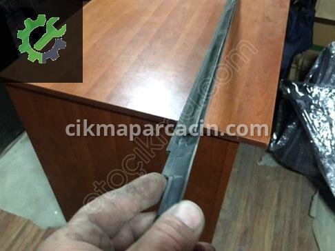 Renault Megane Sağ Ön Kapı 8021354 çıkma parça