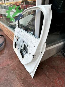 Renault Megane Sağ Ön Kapı çıkma parça