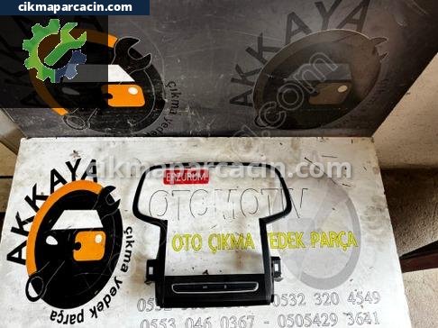 Renault Megane Teyp Çerçevesi çıkma parça