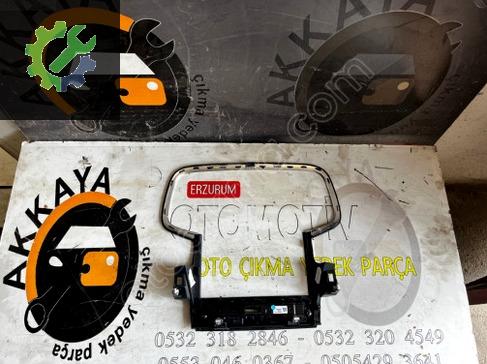 Renault Megane Teyp Çerçevesi çıkma parça